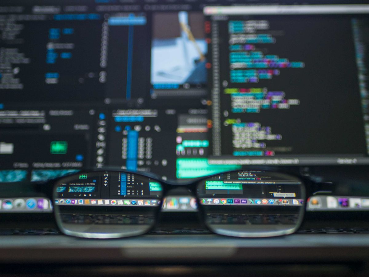 How AI Is Transforming Freight Tracking &amp; Visibility in Modern Logistics