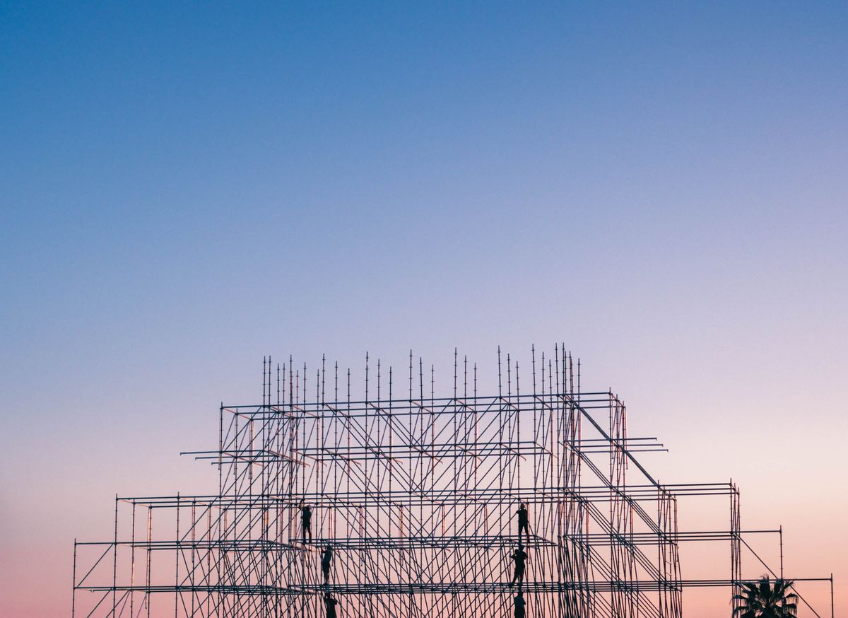Flat Rack vs Open Top Container: Key Differences for Oversized Cargo Shipping