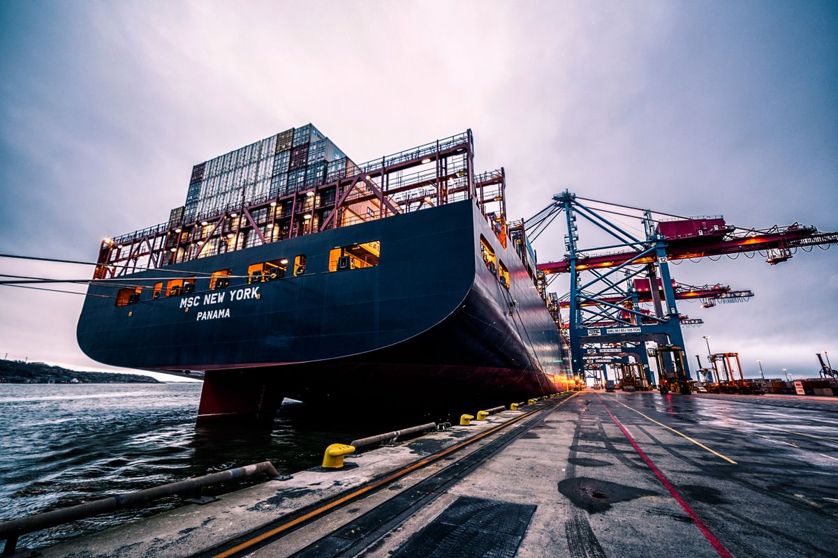 Red Flags to Watch Before Hiring a Freight Forwarding Company