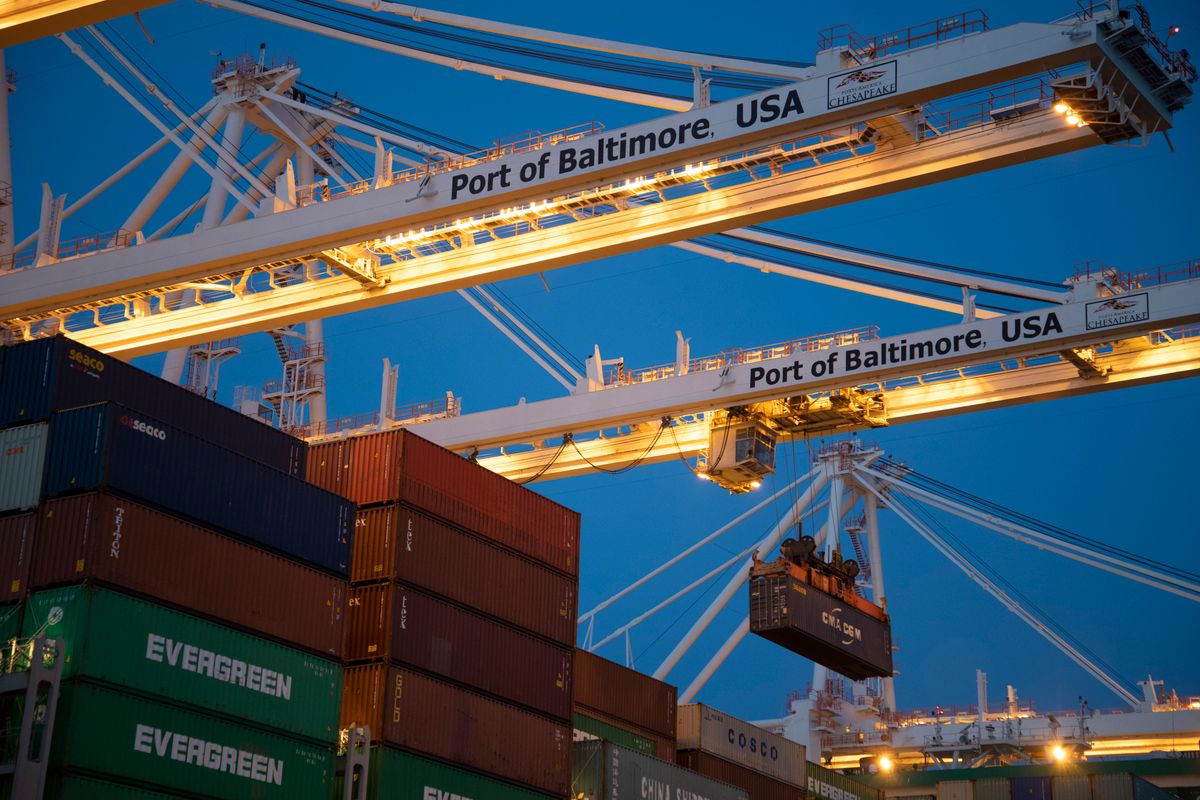 Choosing the Right Freight Forwarder for Importers &amp; Exporters